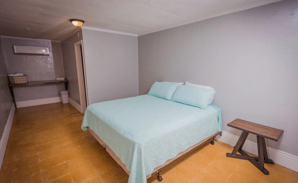 photo 1 of Canyon Breeze Motel