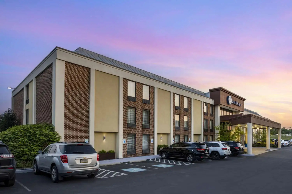 photo 1 of Best Western Harrisburg North