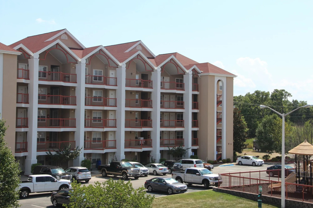 photo 1 of Grand Crowne Resort