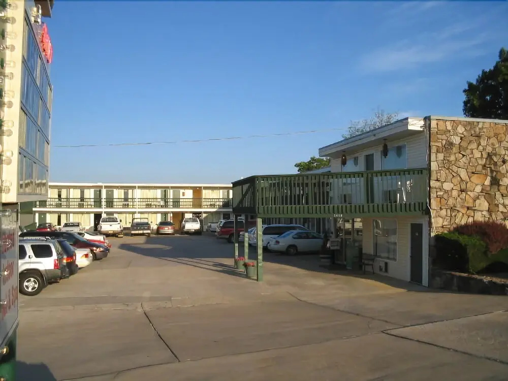 photo 1 of Caprice Motor Inn