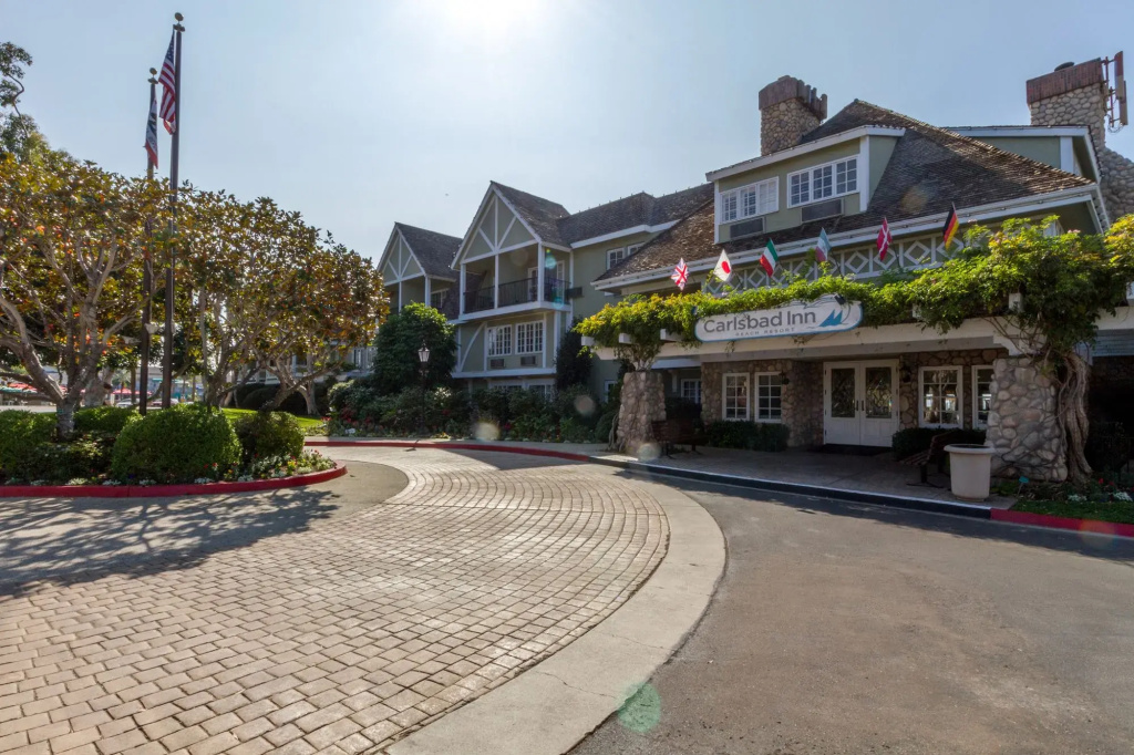 photo 1 of Carlsbad Inn Beach Resort