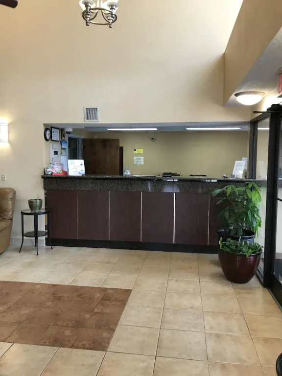 photo 1 of Carolina Inn & Suites at Lake Norman