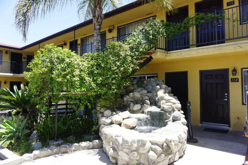 photo 1 of Casa Bella Inn