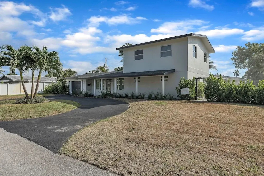 photo 1 of Casa Cervo - Stunning Home In Great Location, Walkable To Restaurants, Shopping, And The Beach! 4 Bedroom Home by Redawning