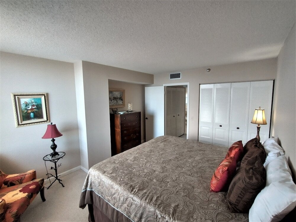 photo 1 of Casa Del Mar G-207