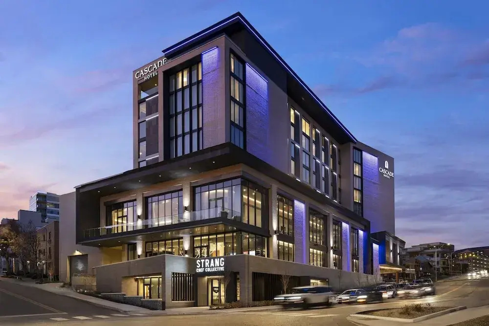 photo 1 of Cascade Hotel, Kansas City, a Tribute Portfolio Hotel