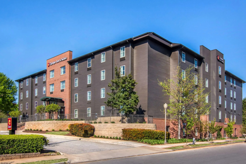 photo 1 of Clarion Inn & Suites Atlanta Downtown