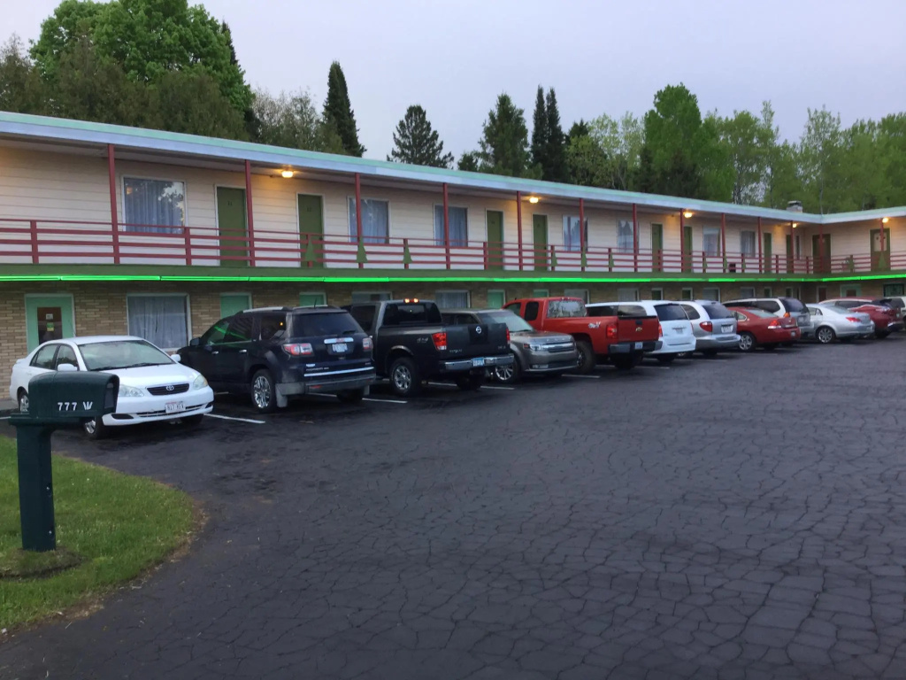 photo 1 of Cedars Motel