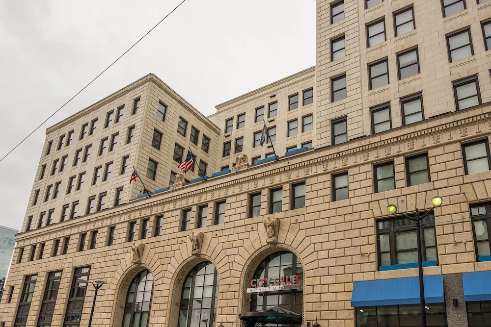 photo 1 of 1 BR & 2 BR Apt in Central Business District by Frontdesk