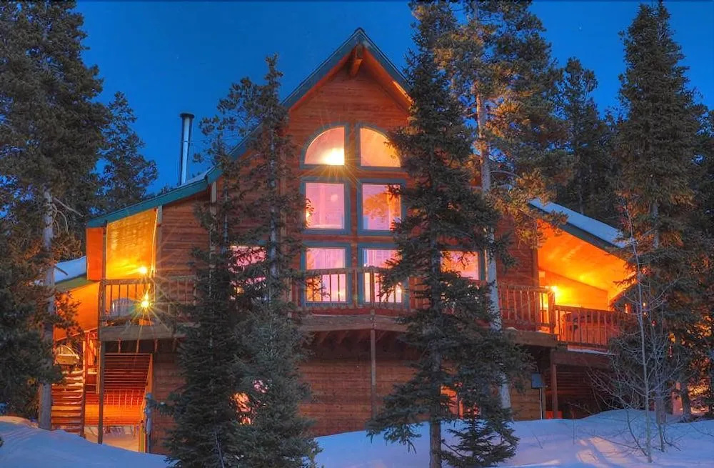 photo 1 of Chalet de Neige by RedAwning