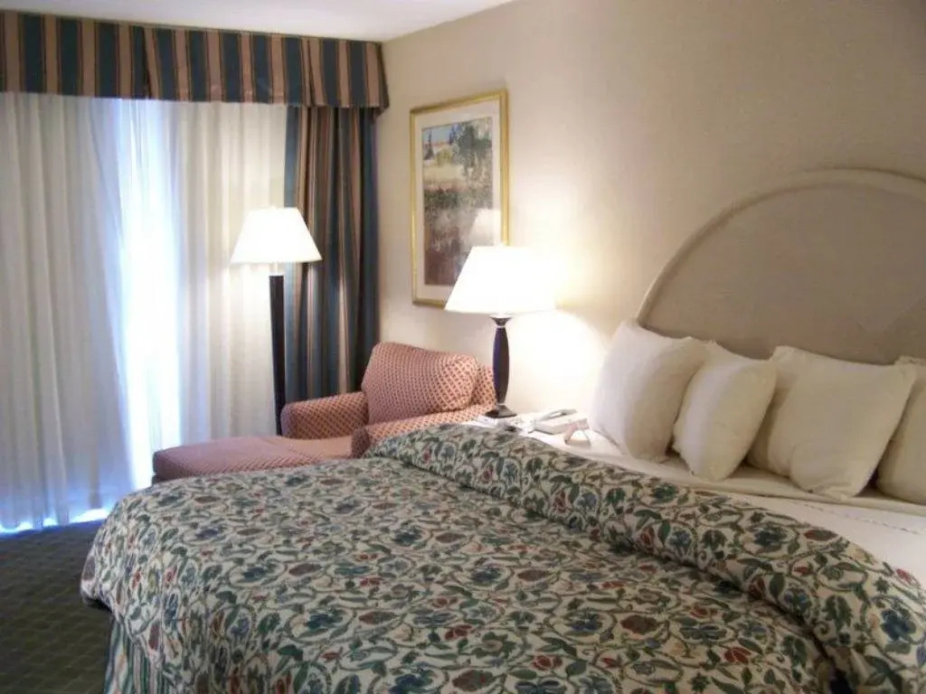 photo 1 of Chapel Hill University Inn