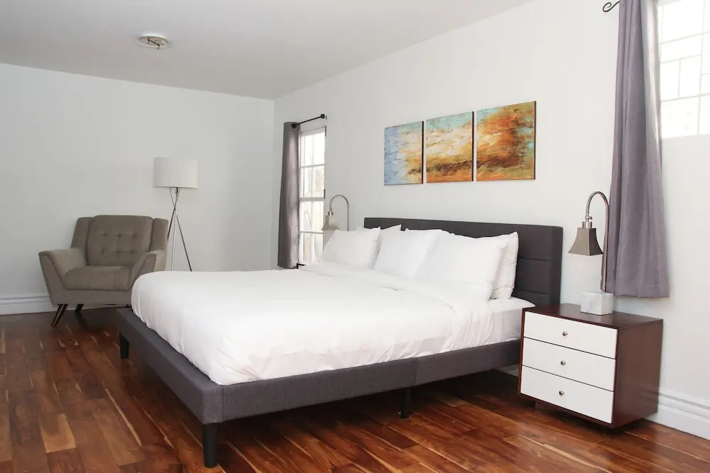 photo 1 of Charming 2BR near Beverly Hills by Sonder