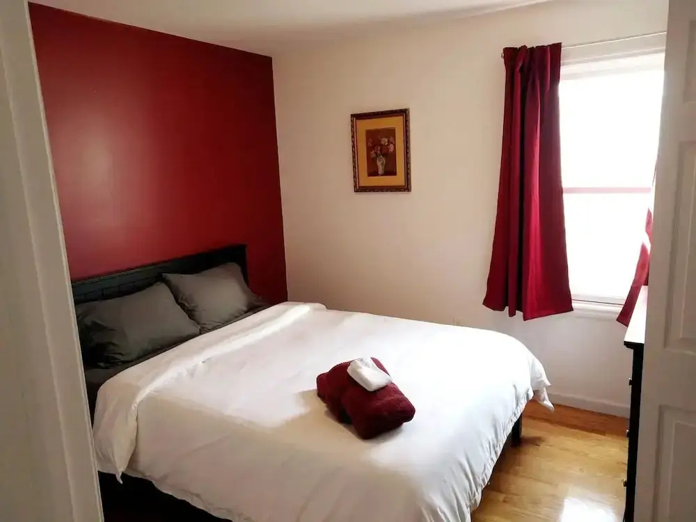 photo 1 of Charming 3br Apt, Only 20 Minutes To Time Square! 3 Bedroom Apts