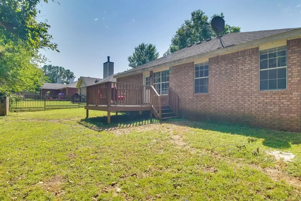 photo 1 of Charming Arkansas Retreat w/ Deck, Near Downtown!