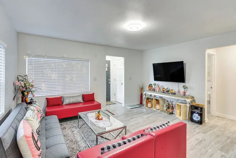 photo 1 of Charming Auburn Home: 15 Mi to Downtown Tacoma!
