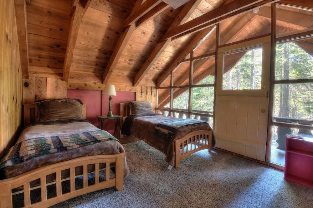 photo 1 of Charming Cascade Chalet
