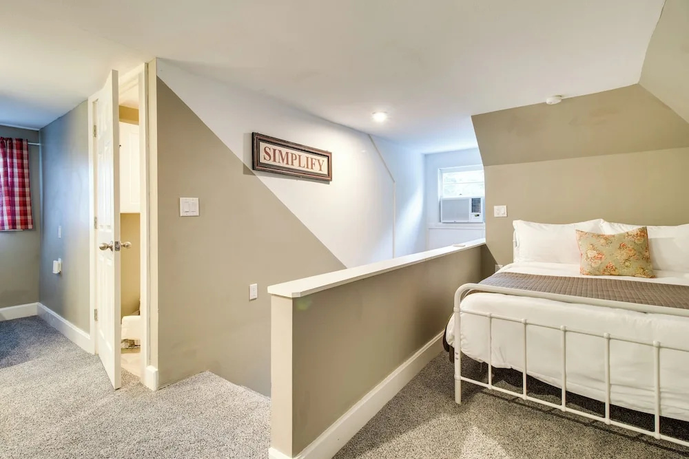 photo 1 of Updated Cotter Cottage: Walk to White River!