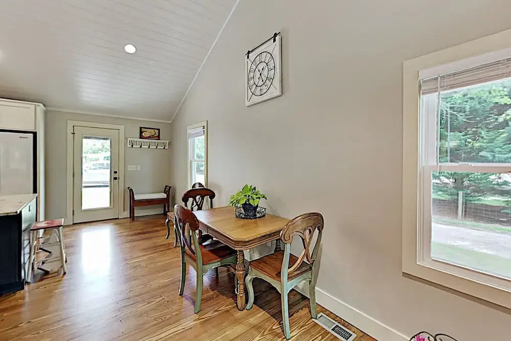 photo 1 of Charming Getaway W/ Luxe Interior & Screened Patio 2 Bedroom Cottage