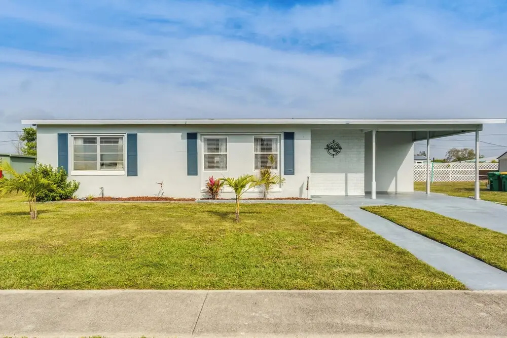 photo 1 of 4 Mi to Beach: Charming Port Charlotte Home!