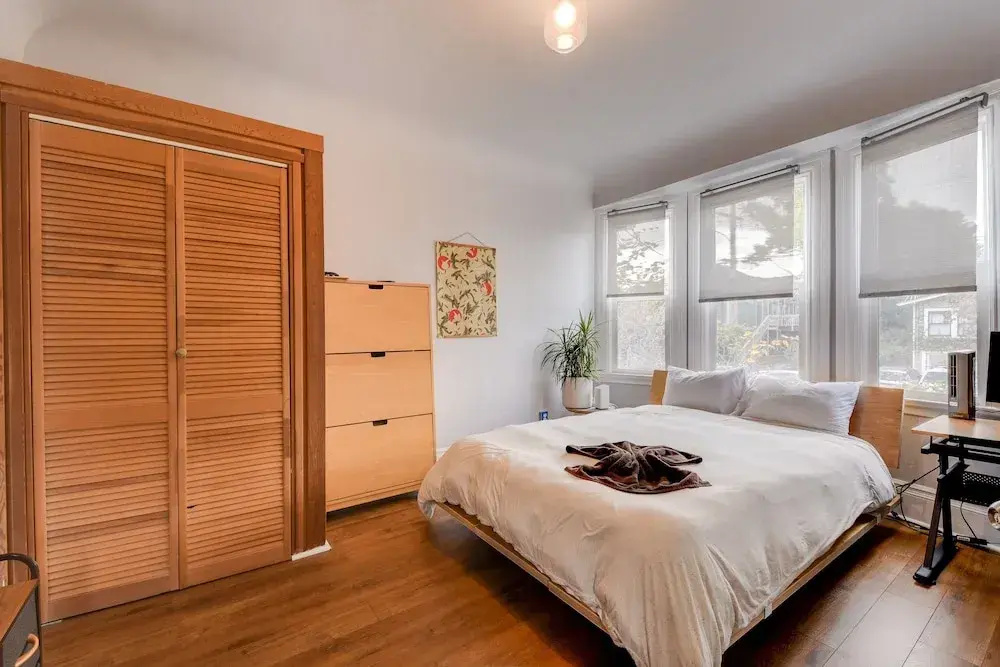 photo 1 of Charming Vintage 2br Apartment In Oakland 2 Bedroom Apts by Redawning