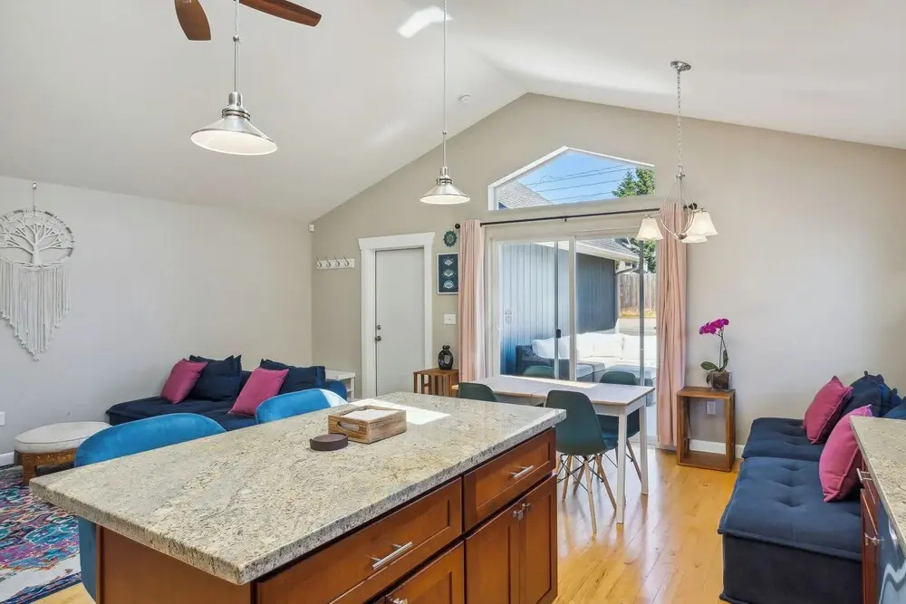 photo 1 of Cheery Tacoma Vacation Rental: 7 Mi to Owen Beach!