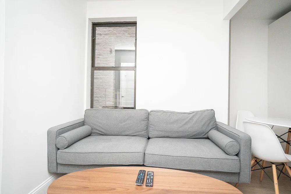 photo 1 of Chelsea South Apartments 30 Day Rentals