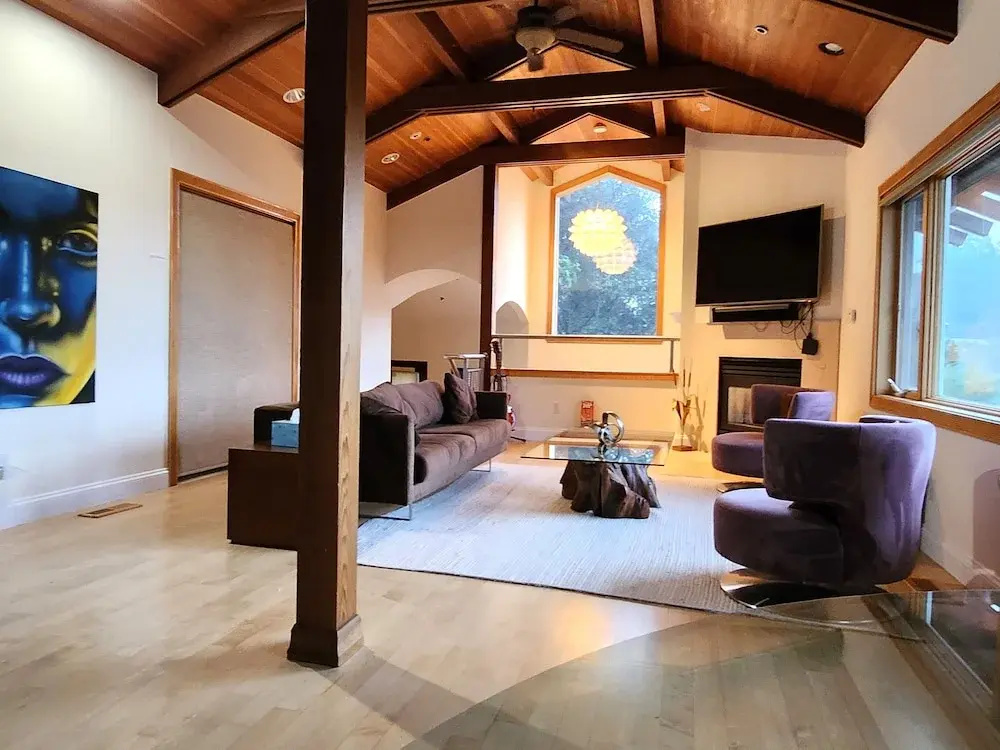 photo 1 of Chic & Exclusive Home