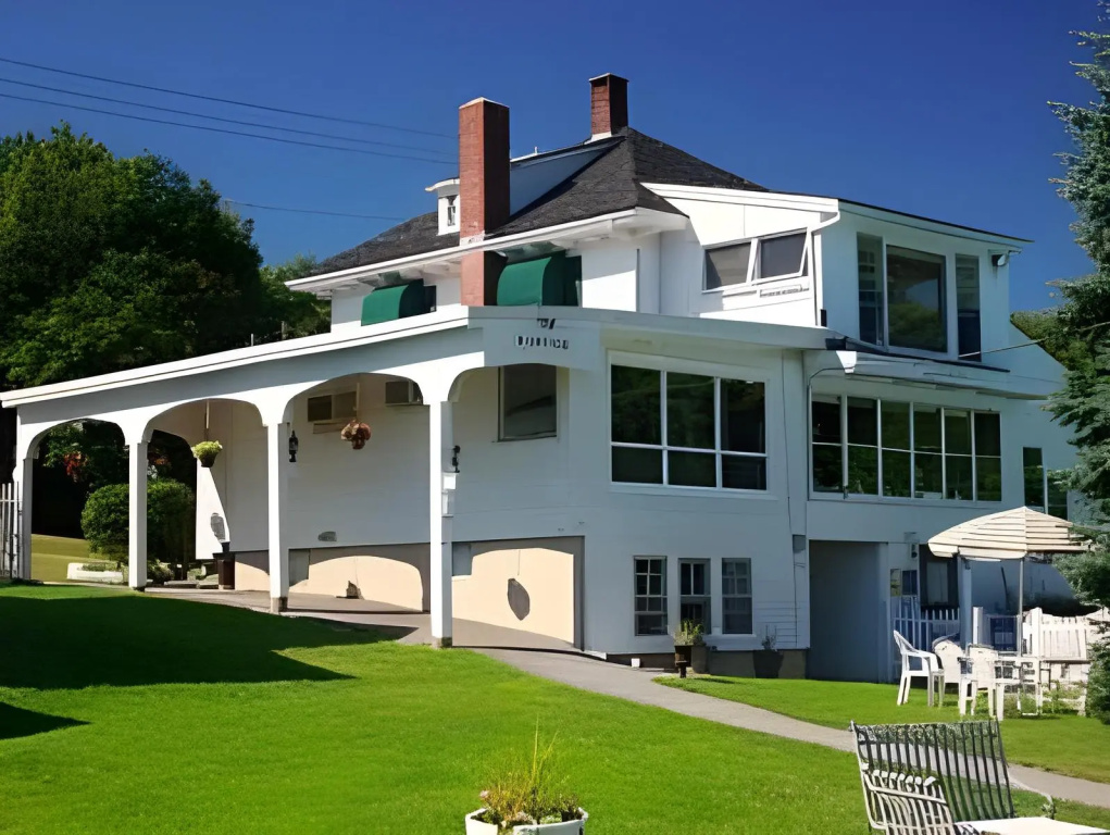 photo 1 of Claddagh Motel & Suites