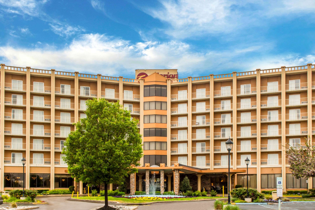 photo 1 of Clarion Hotel Philadelphia International Airport