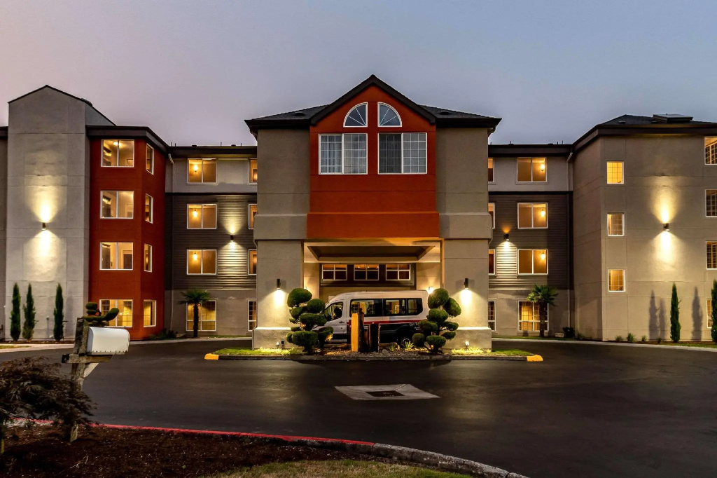 photo 1 of TownePlace Suites by Marriott Portland Airport