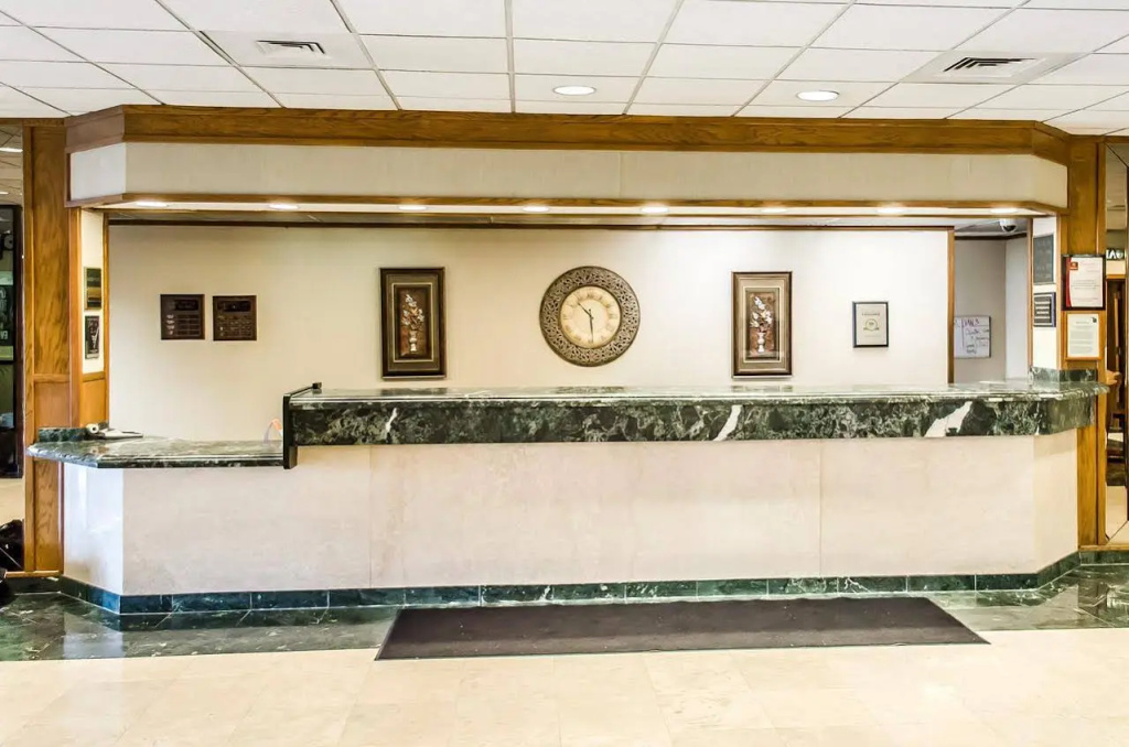 photo 1 of Norwood Inn Hudson - Akron North