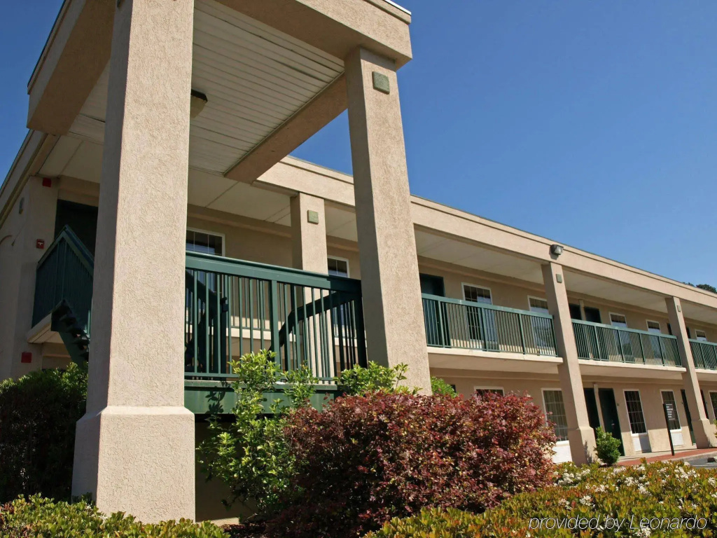 photo 1 of Clarion Inn Columbia Airport
