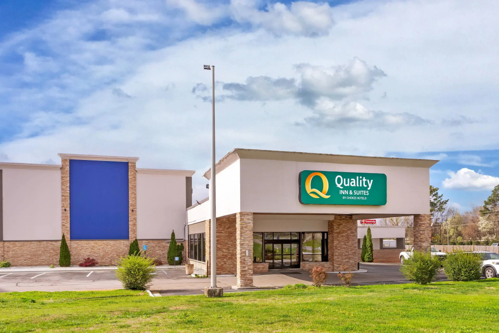 photo 1 of Quality Inn & Suites