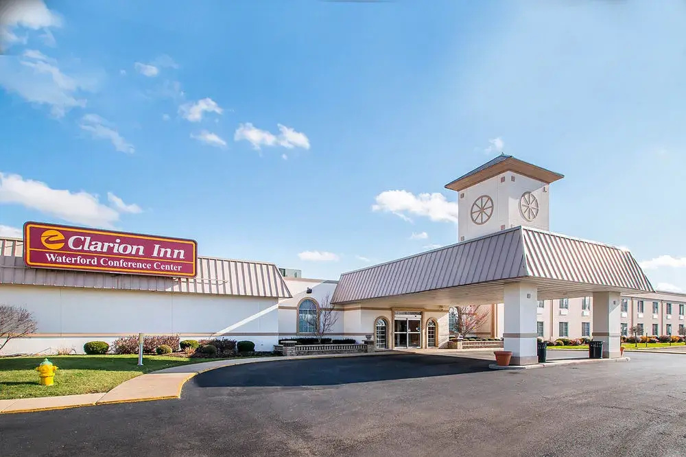 photo 1 of Clarion Inn Elmhurst - Oakbrook