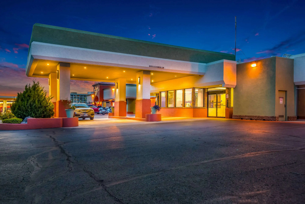 photo 1 of Clarion Inn Grand Junction