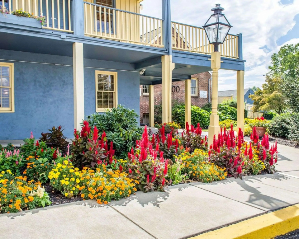 photo 1 of Clarion Inn Strasburg - Lancaster