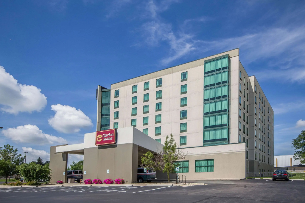photo 1 of Clarion Suites at the Alliant Energy Center
