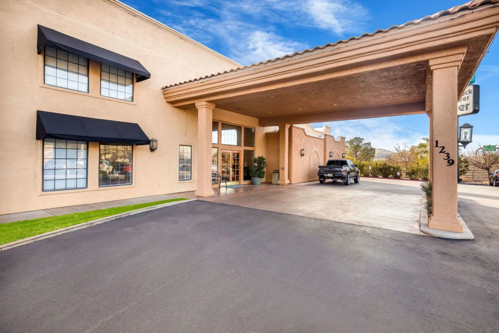 photo 1 of Clarion Suites Saint George