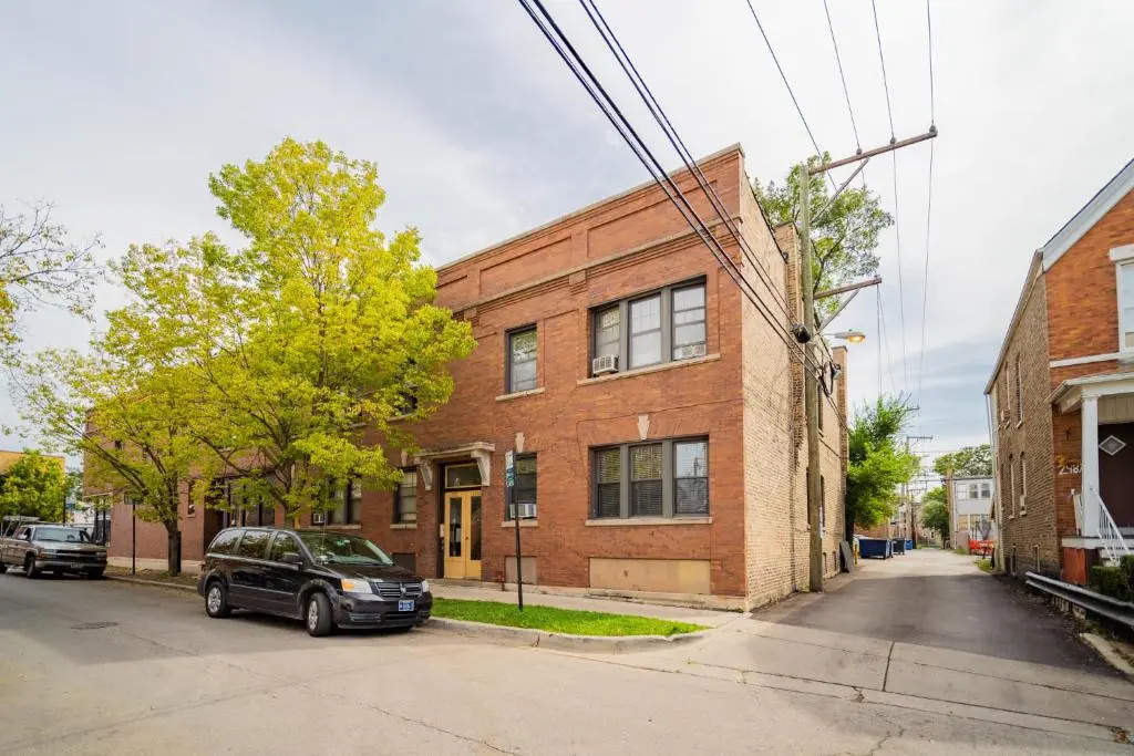 photo 1 of Classy 3BR 2BA Logan Square Apt with Free Parking