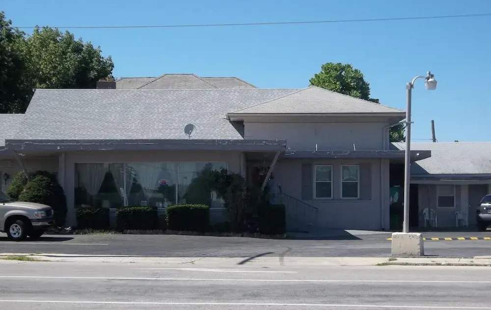 photo 1 of Clearview Motor Inn