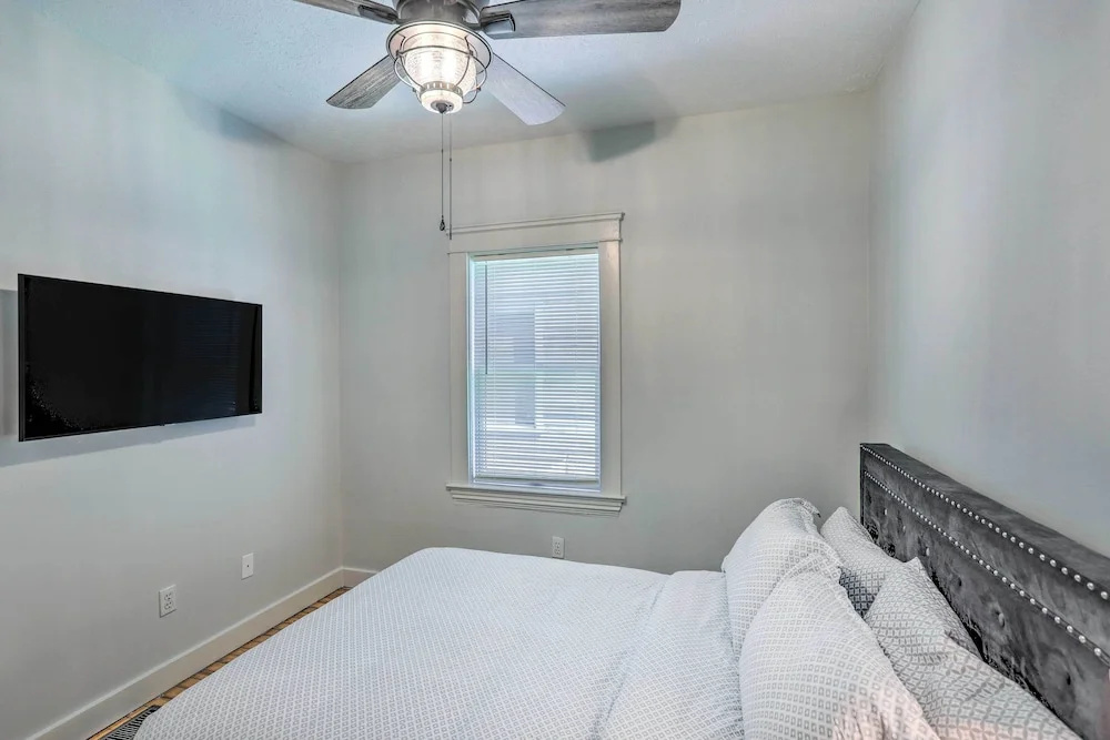 photo 1 of 3 Mi to Dtwn: Walkable Apt in Cleveland!