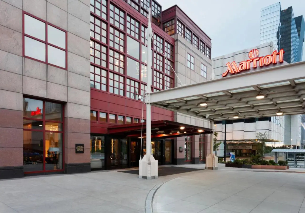 photo 1 of Cleveland Marriott Downtown at Key Tower