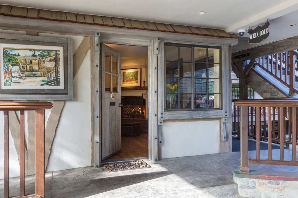 photo 1 of Coachman's Inn, A Four Sisters Inn