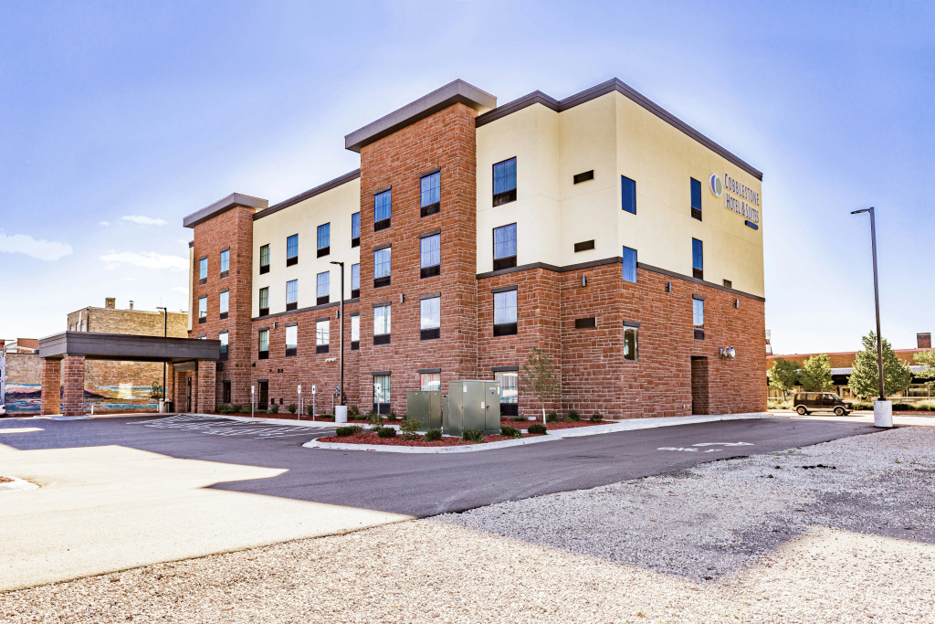 photo 1 of Cobblestone Hotel & Suites - Superior Duluth