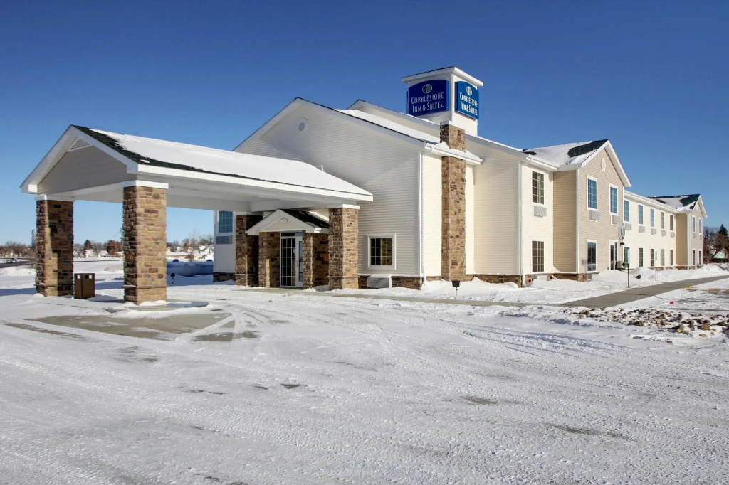 photo 1 of Cobblestone Inn & Suites - Harvey