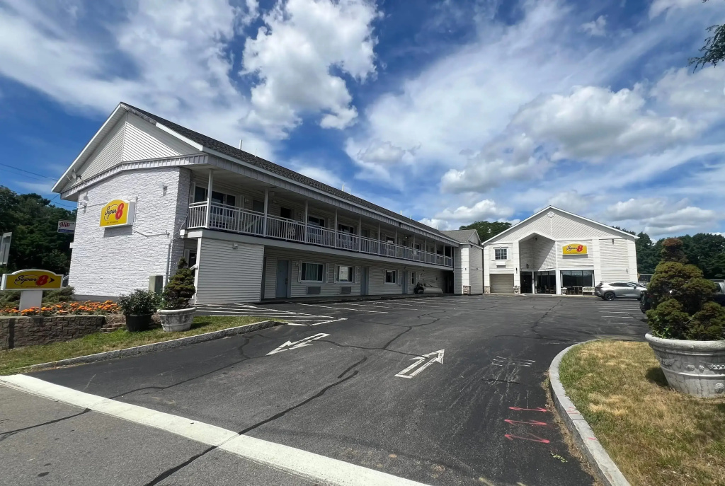 photo 1 of Super 8 by Wyndham Albany