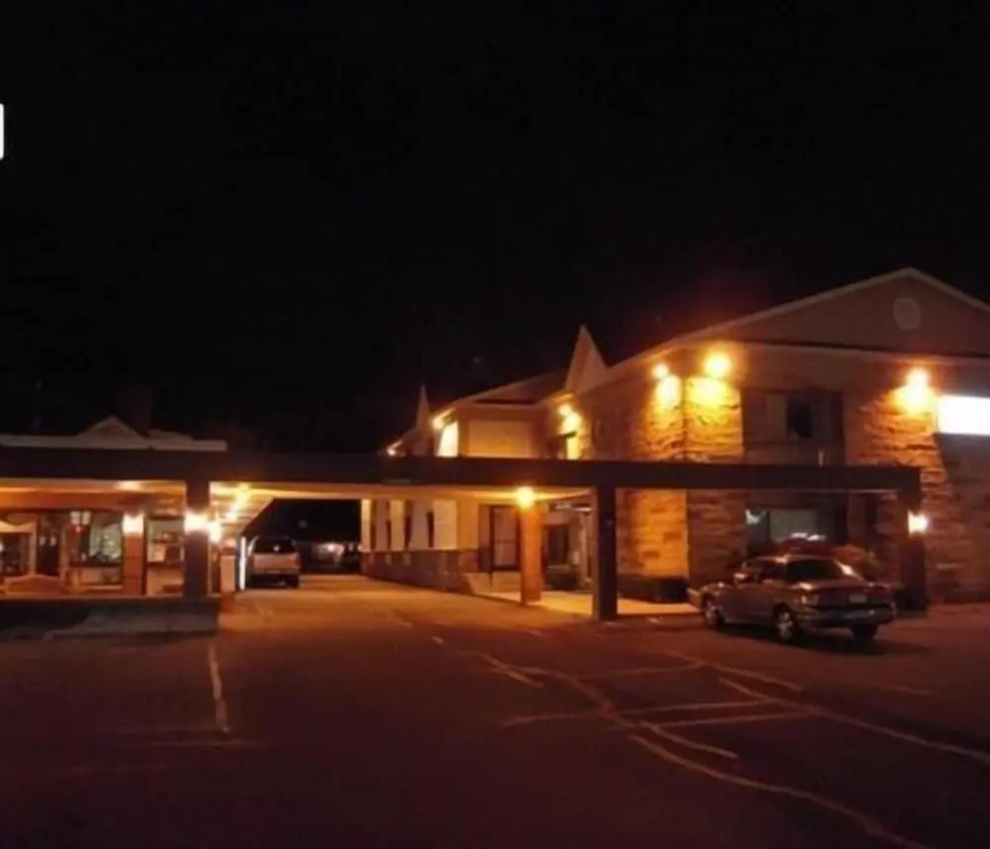 photo 1 of Colonie inn and Suites
