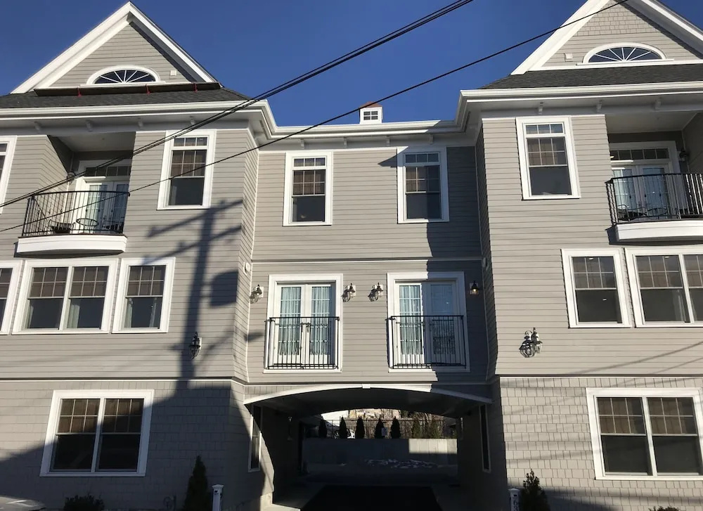 photo 1 of Cole's Court Newport