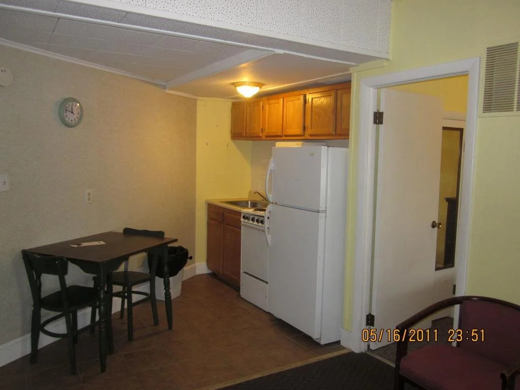 photo 1 of Colonial Motel Suites