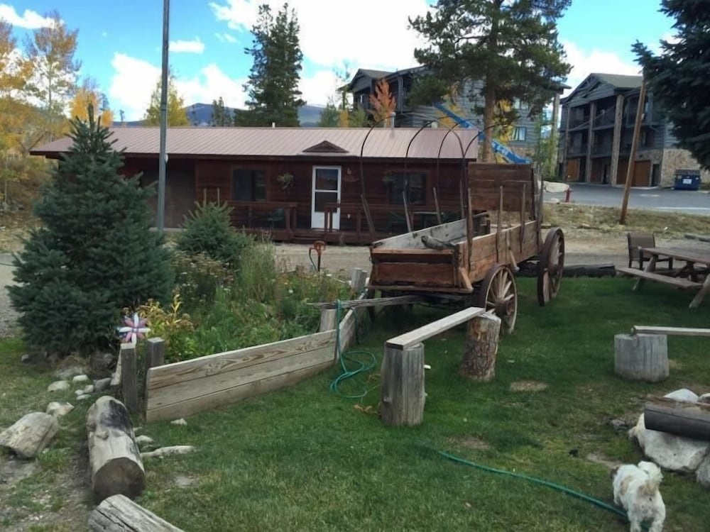 photo 1 of Columbine Cabins